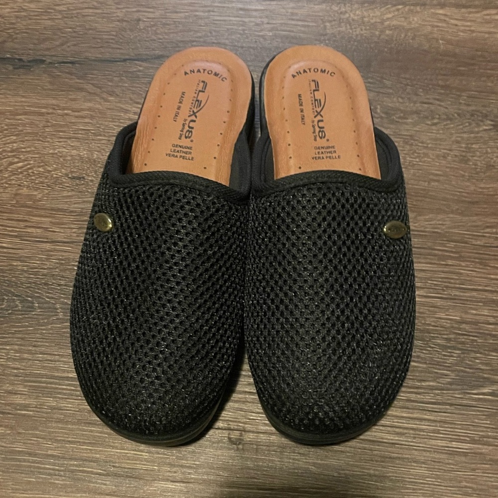 New Spring Step Flexus Clogs